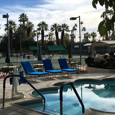 Getaways At Palm Springs Tennis Club Eksteriør bilde